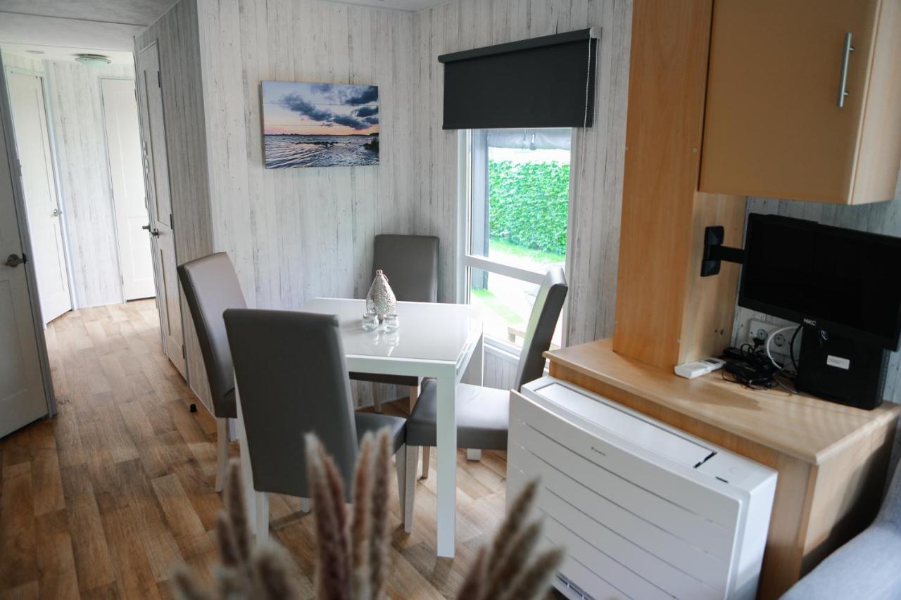 Chalet Op 5* Camping De Paardekreek Кортгене Экстерьер фото