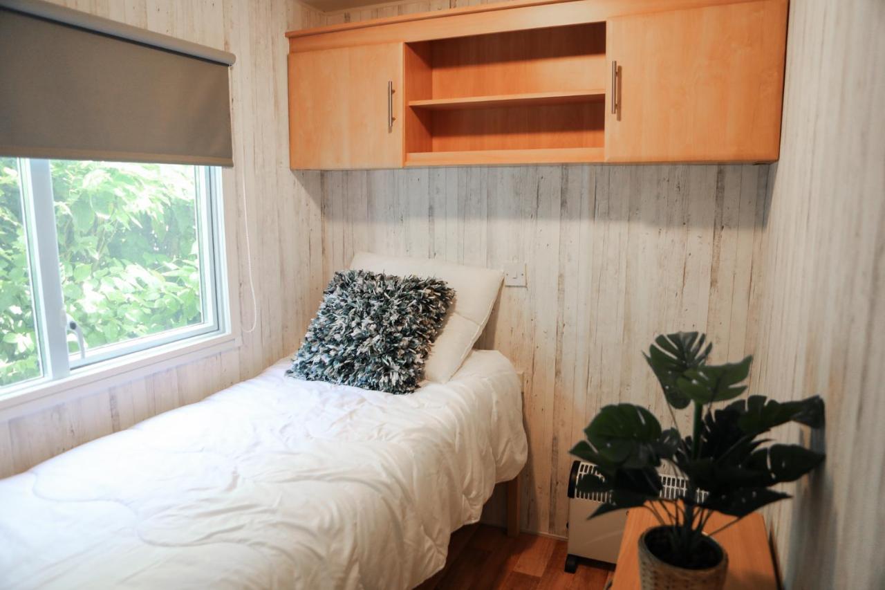 Chalet Op 5* Camping De Paardekreek Кортгене Экстерьер фото