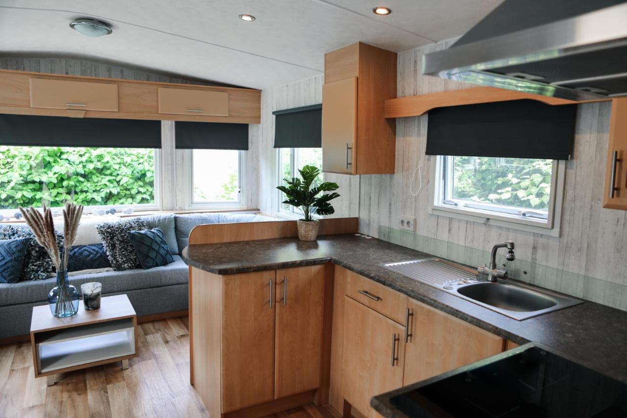 Chalet Op 5* Camping De Paardekreek Кортгене Экстерьер фото