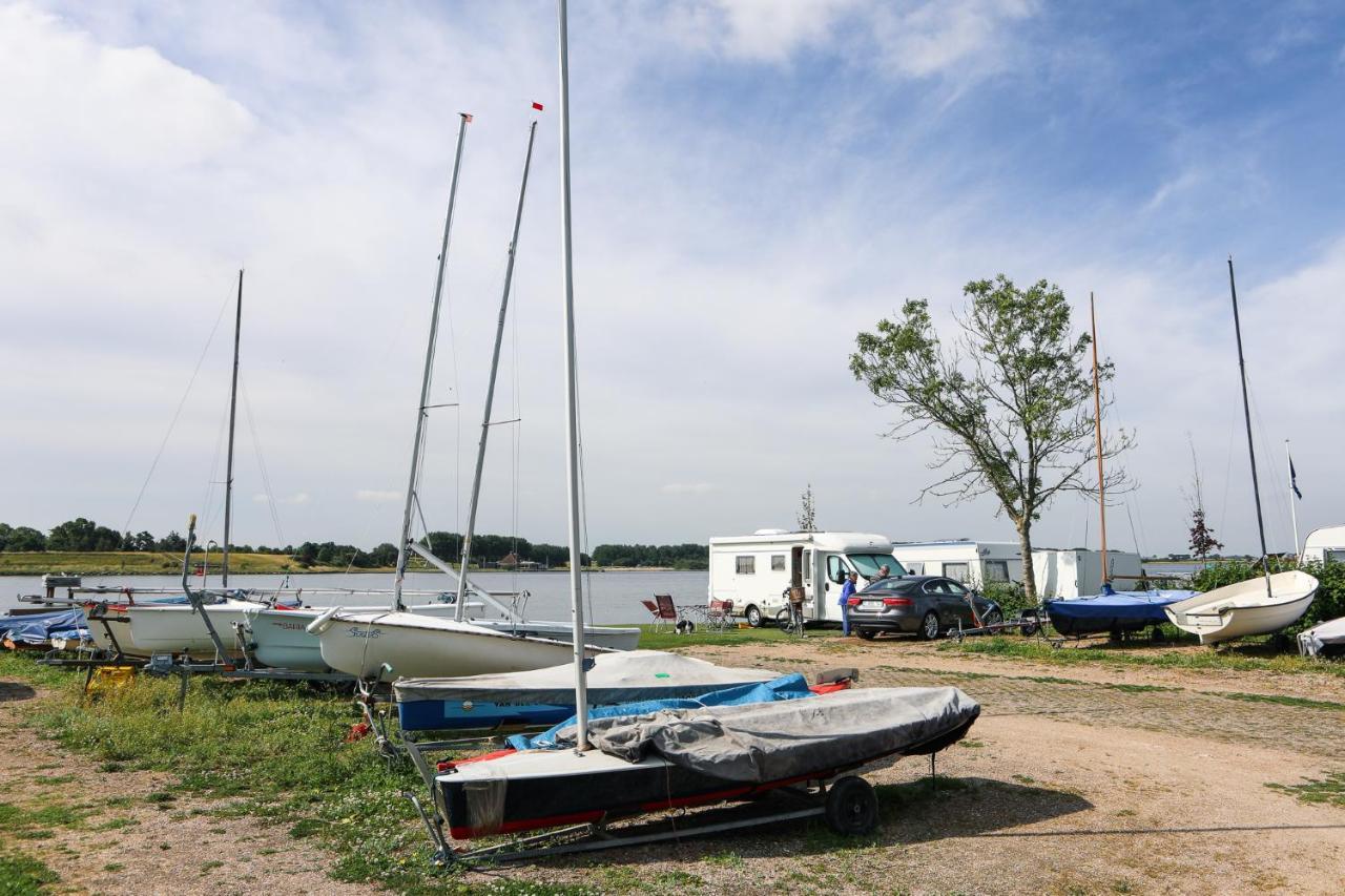 Chalet Op 5* Camping De Paardekreek Кортгене Экстерьер фото