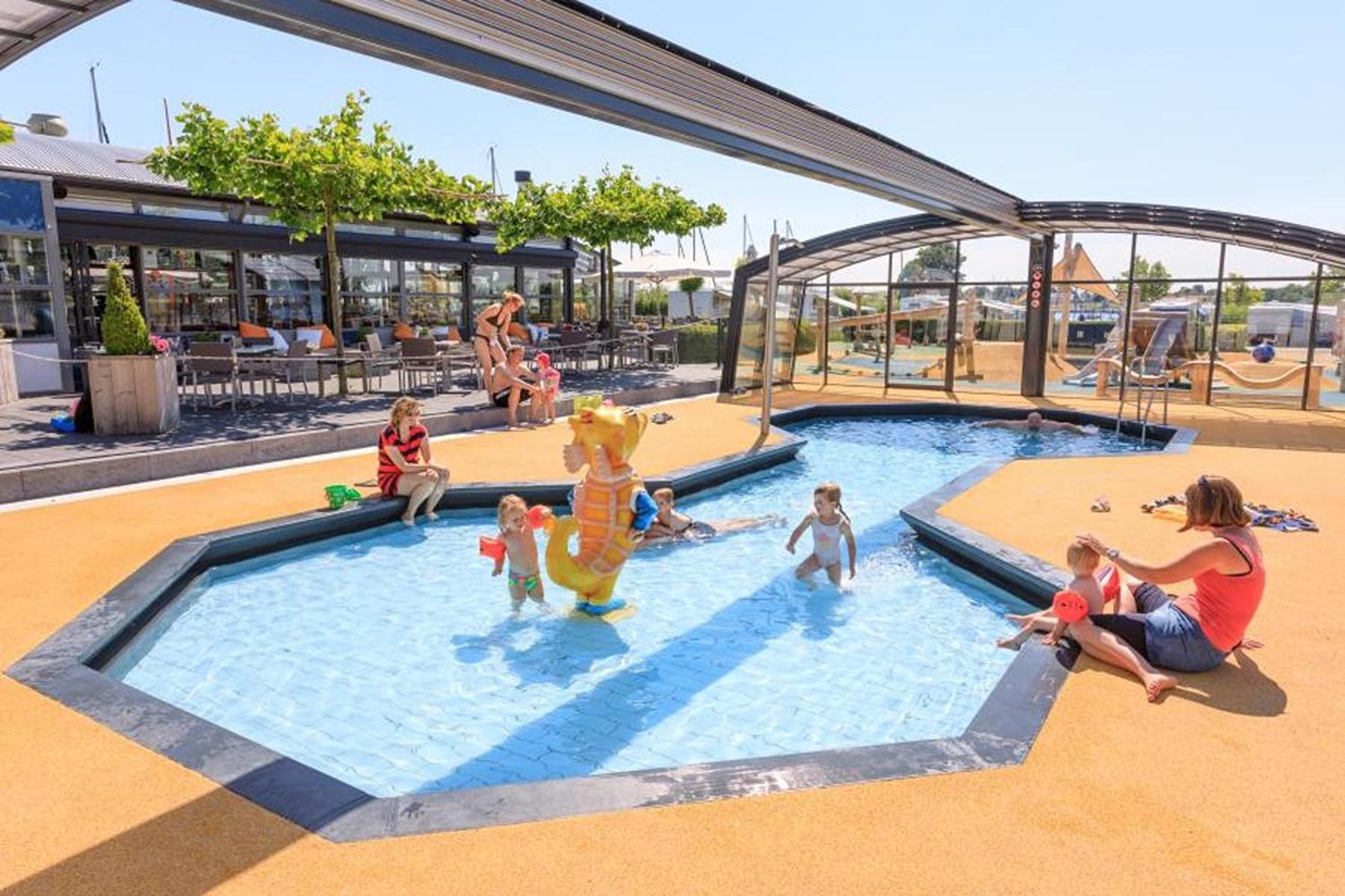 Chalet Op 5* Camping De Paardekreek Кортгене Экстерьер фото